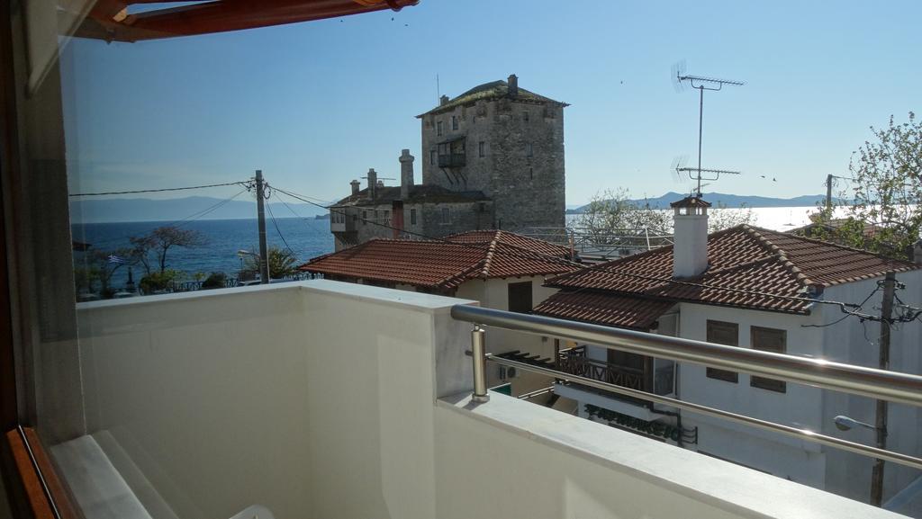 Athos Guest House Pansion Ouranoupoli Room photo